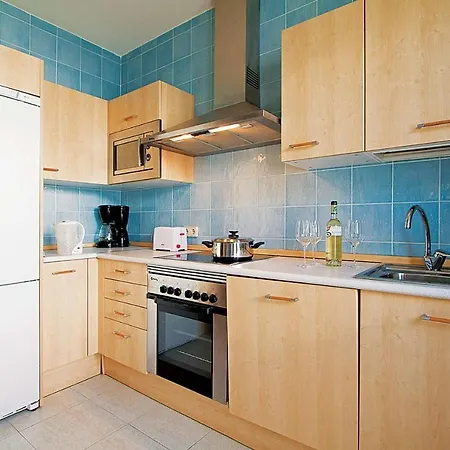 Playa Blanca Sleeps 4 Air Con Wifi Willa *